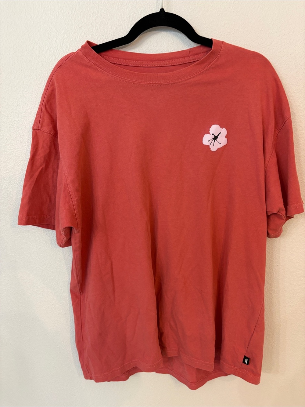 Nike SB The Nike Tee Natural Borders T-Shirt in Coral Pink with White Logo